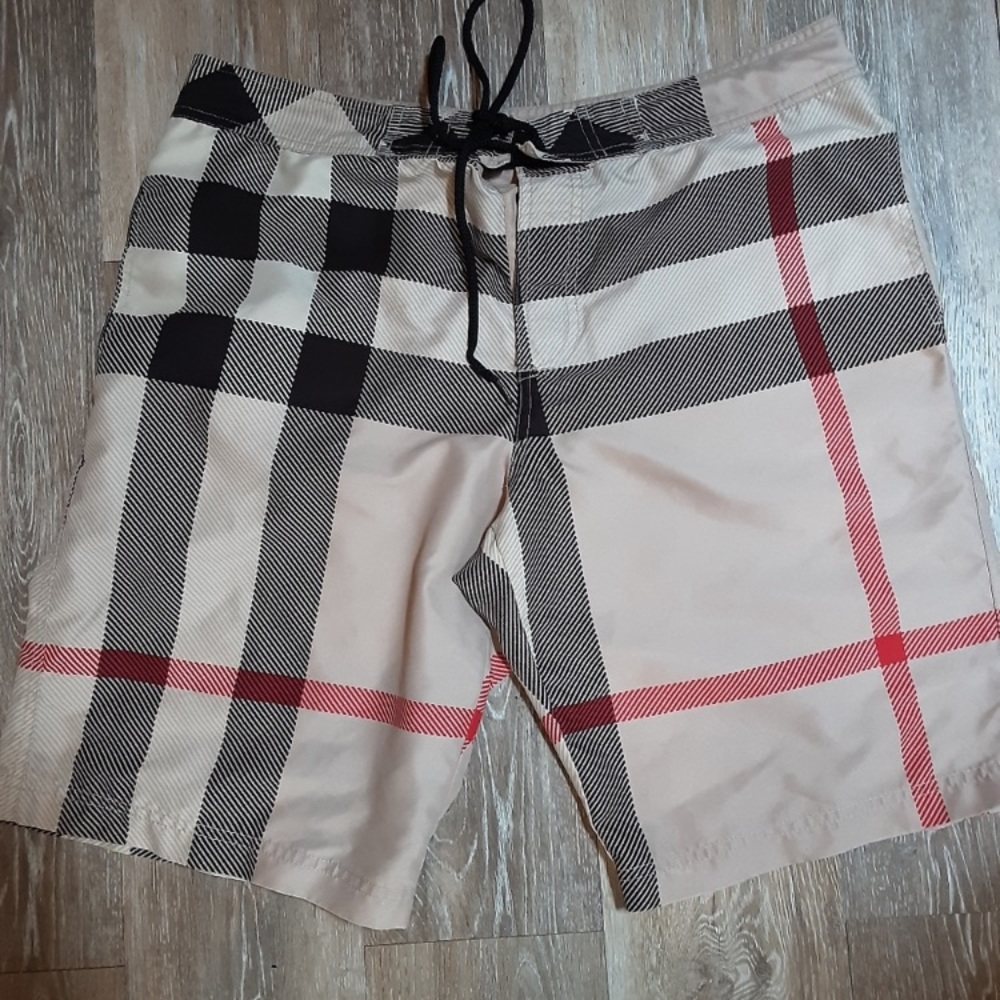 Burberry man shorts